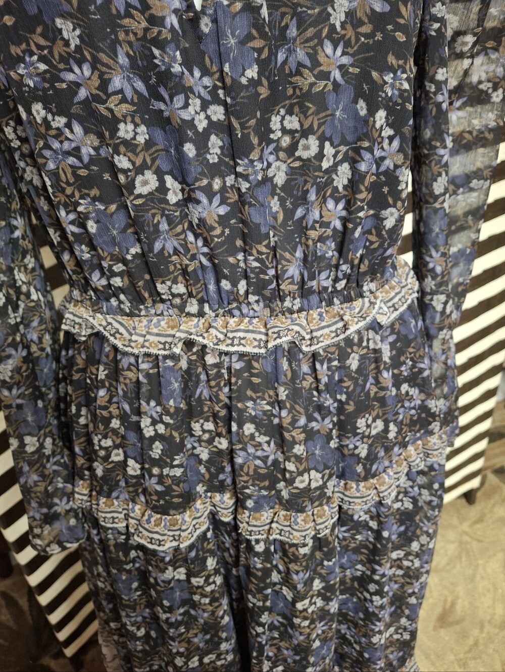 Antonio Melani Floral Tiered Ruffle Maxi Dress Elastic Waist Long Sleeve  Size 8 - Picture 4 of 16